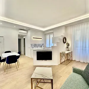 https://apt-live-doria-luxury.it-romehotels.com