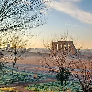 https://apt-acquedotti-with-garden.it-romehotels.com