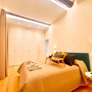 Amazing San Lorenzo 19, Rolli Unesco - Overlooking The Cathedral - Free Private Parking- Genoa
